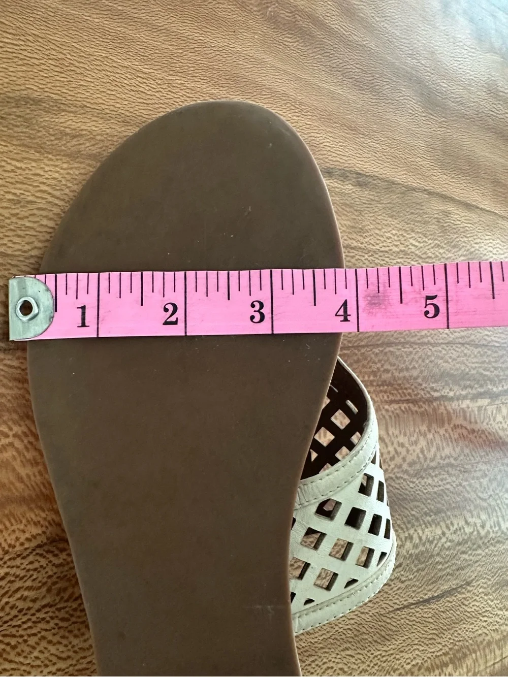 Tory Burch Thatched Preforated Logo Serenity Thong Sandal